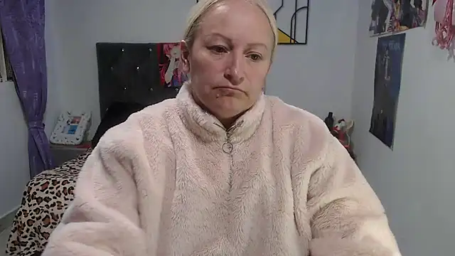 Snapshot of emperabigbootybigass chatting on 07.27.26 emperabigbootybigass online show from 07.27.26