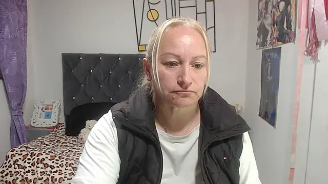 Snapshot of emperabigbootybigass chatting on 08.05.26 emperabigbootybigass online show from 08.05.26