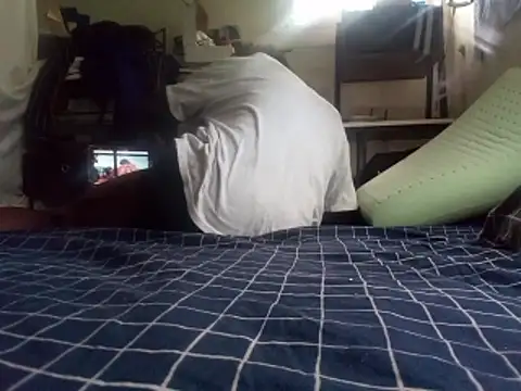 Snapshot of DevinToore chatting on 02.23.26 DevinToore online show from 02.23.26