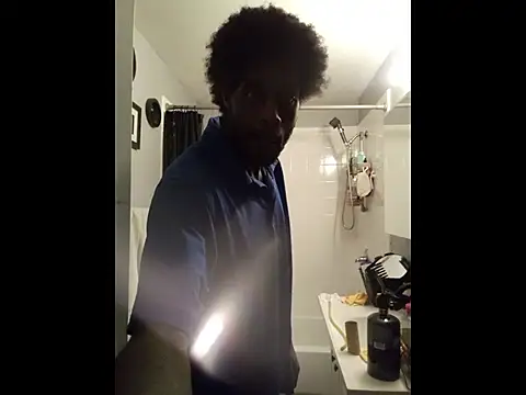 Snapshot of DevinToore chatting on 03.16.26 DevinToore online show from 03.16.26