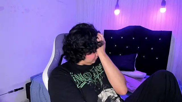 miku katsuragi online show from 11.22.25