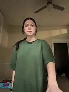 Snapshot of emilycoco chatting on 02.21.26 emilycoco online show from 02.21.26