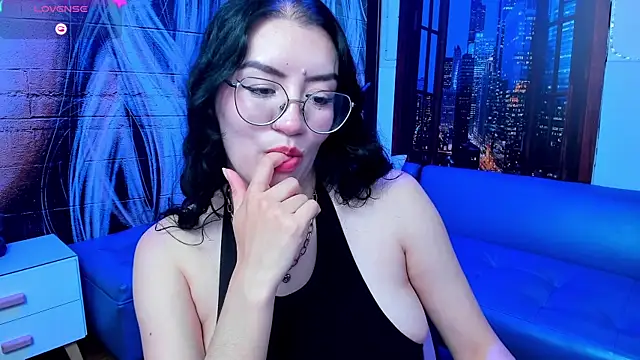 Violetaa diazz online show from 02.05.25