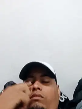 Snapshot of EpisodicBladder chatting on 02.19.26 EpisodicBladder online show from 02.19.26