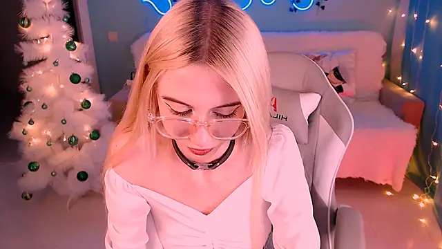 Snapshot of Sweet_Richal chatting on 01.12.25 Sweet Richal online show from 01.12.25