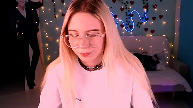 Snapshot of Sweet_Richal chatting on 03.15.25 Sweet Richal online show from 03.15.25