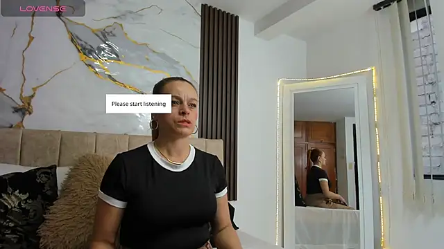 cristalwalker   online show from 08.04.26