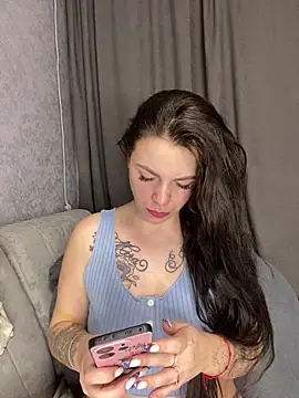 Snapshot of Lola_Hale chatting on 02.07.26 Lola Hale online show from 02.07.26