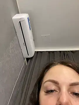 Snapshot of Lola_Hale chatting on 02.08.26 Lola Hale online show from 02.08.26