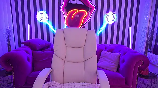 EmilySunshineS online show from 04.22.26
