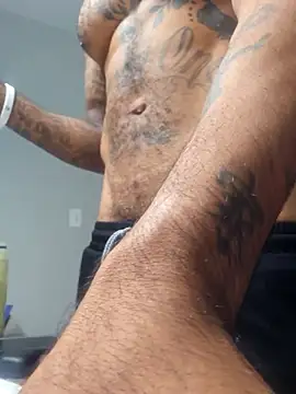 Snapshot of FragrantWind5 chatting on 10.31.25 FragrantWind5 online show from 10.31.25