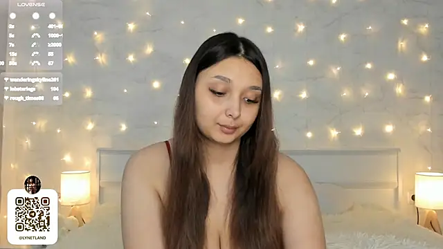 Snapshot of UdeleBarns chatting on 02.03.25 UdeleBarns online show from 02.03.25