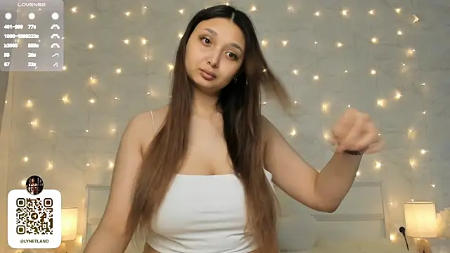 Snapshot of UdeleBarns chatting on 02.06.25 UdeleBarns online show from 02.06.25