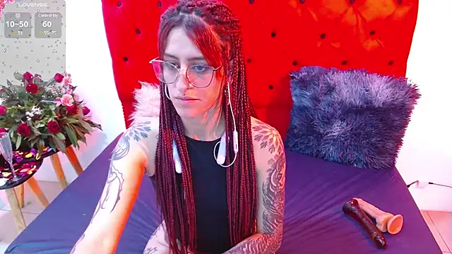 Sofi F w online show from 02.18.25