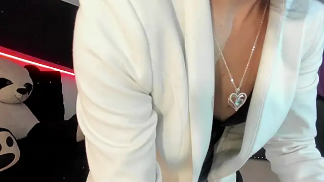 Coral Gibson online show from 09.10.25