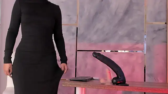 Ellaochoa online show from 01.10.26