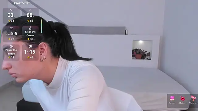 ScarlettWet9 online show from 11.04.25