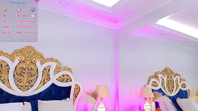 Snapshot of AshleyFerri chatting on 10.27.25 AshleyFerri online show from 10.27.25