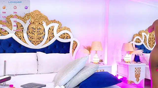 Snapshot of AshleyFerri chatting on 11.19.25 AshleyFerri online show from 11.19.25