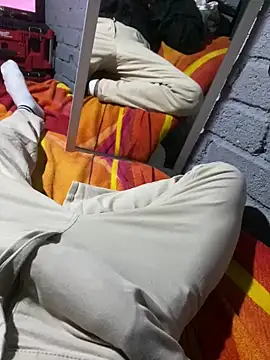 Snapshot of emiur chatting on 12.11.24 emiur online show from 12.11.24