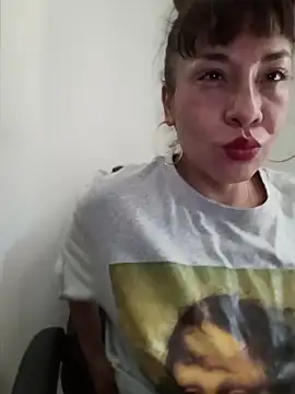 Snapshot of KarolinaReaper chatting on 06.12.26 KarolinaReaper online show from 06.12.26