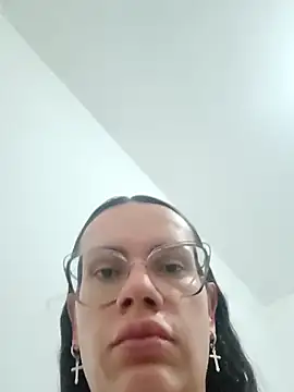 Snapshot of LadyDaemon chatting on 10.17.25 LadyDaemon online show from 10.17.25