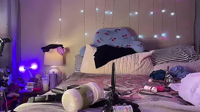 Snapshot of Dani_Dragon69 chatting on 02.01.26 Dani Dragon69 online show from 02.01.26