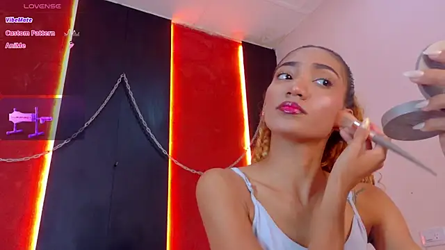 Snapshot of Charlotte_Love10 chatting on 02.04.26 Charlotte Love10 online show from 02.04.26