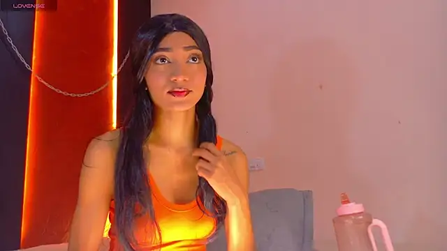 Snapshot of Charlotte_Love10 chatting on 02.12.26 Charlotte Love10 online show from 02.12.26