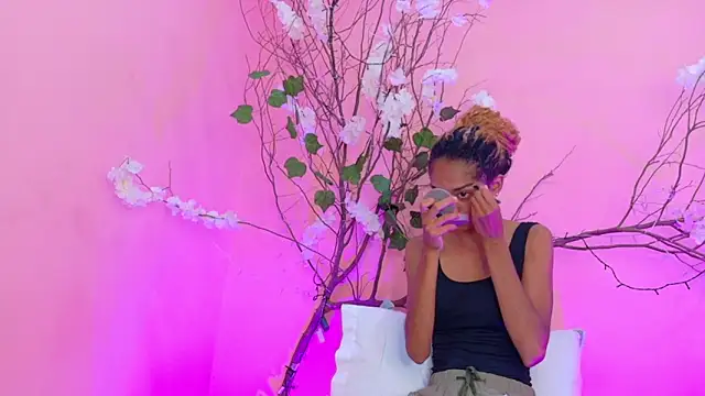 Snapshot of Charlotte_Love10 chatting on 03.15.26 Charlotte Love10 online show from 03.15.26