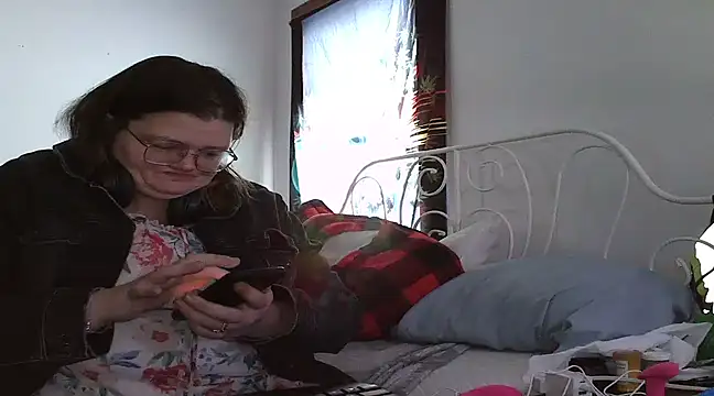 Snapshot of wild_hot_mess chatting on 01.30.25 wild hot mess online show from 01.30.25