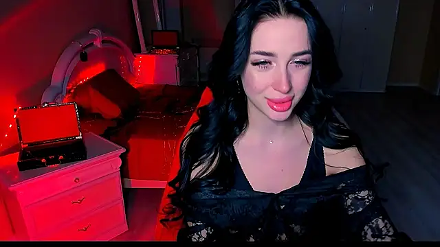 Snapshot of lovely_desire chatting on 12.11.24 lovely desire online show from 12.11.24