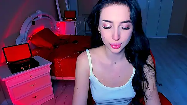 Snapshot of lovely_desire chatting on 12.16.24 lovely desire online show from 12.16.24