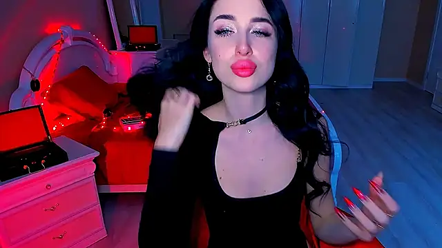 Snapshot of lovely_desire chatting on 12.18.24 lovely desire online show from 12.18.24