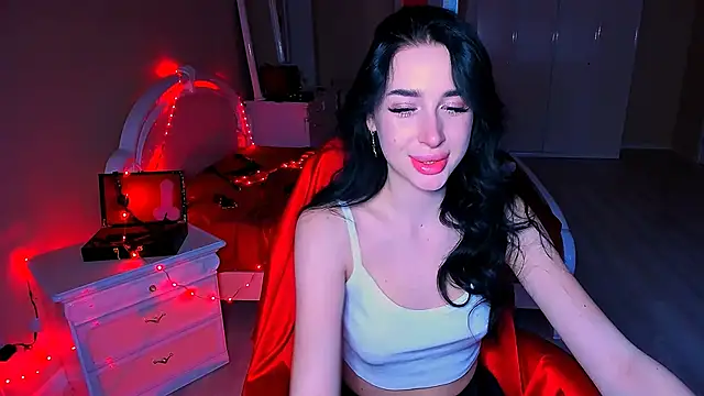 Snapshot of lovely_desire chatting on 01.13.25 lovely desire online show from 01.13.25