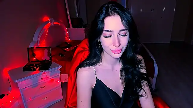 Snapshot of lovely_desire chatting on 01.14.25 lovely desire online show from 01.14.25