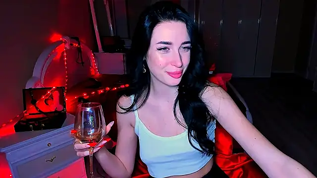 Snapshot of lovely_desire chatting on 01.19.25 lovely desire online show from 01.19.25