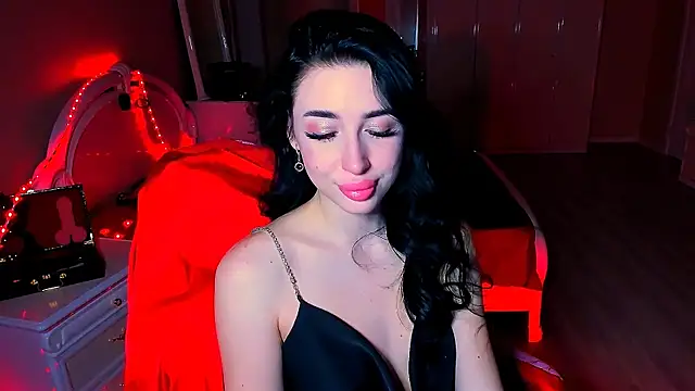 Snapshot of lovely_desire chatting on 01.26.25 lovely desire online show from 01.26.25