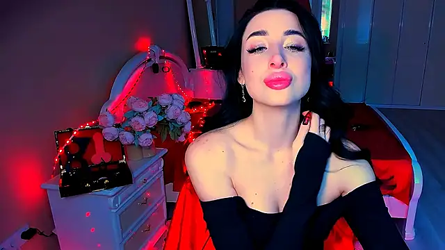 Snapshot of lovely_desire chatting on 02.08.25 lovely desire online show from 02.08.25