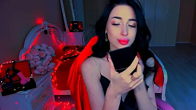 Snapshot of lovely_desire chatting on 02.17.25 lovely desire online show from 02.17.25