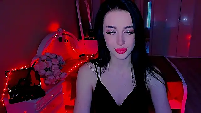 Snapshot of lovely_desire chatting on 03.17.25 lovely desire online show from 03.17.25