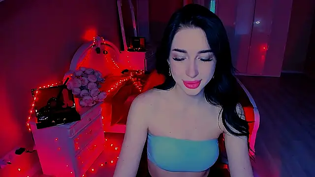 Snapshot of lovely_desire chatting on 03.19.25 lovely desire online show from 03.19.25