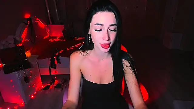 Snapshot of lovely_desire chatting on 09.11.25 lovely desire online show from 09.11.25