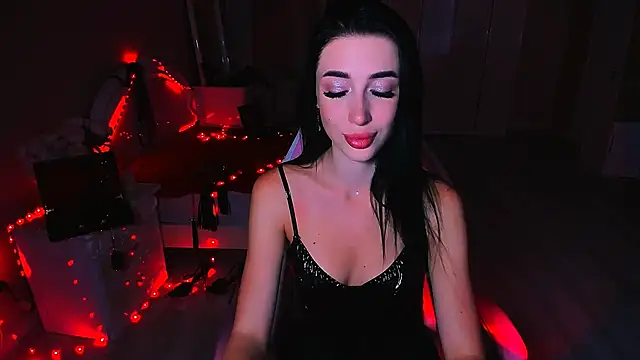 Snapshot of lovely_desire chatting on 09.16.25 lovely desire online show from 09.16.25