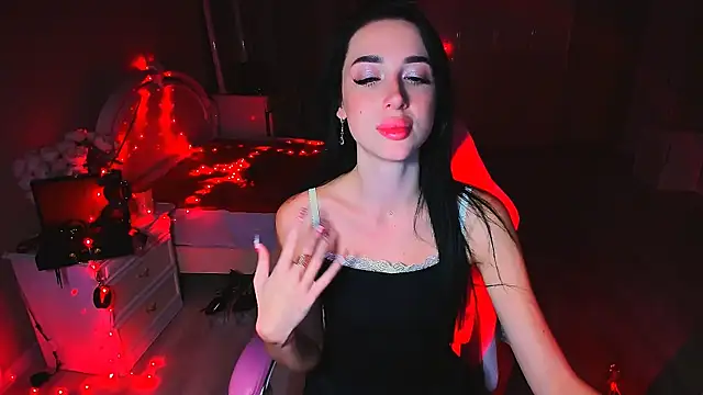 Snapshot of lovely_desire chatting on 10.03.25 lovely desire online show from 10.03.25