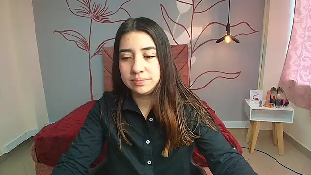 Snapshot of Aly_Cute_ chatting on 12.17.24 Aly Cute online show from 12.17.24