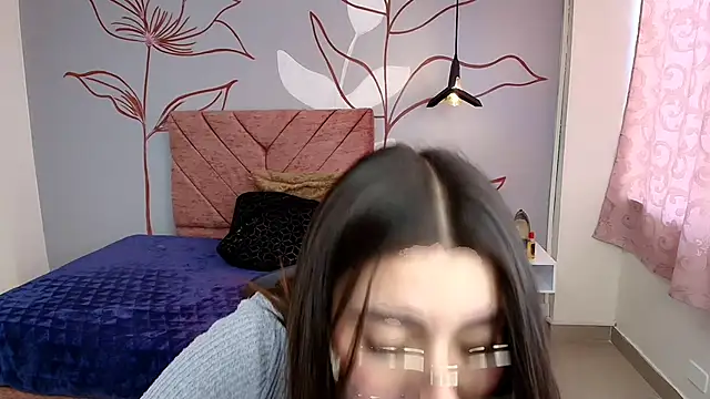Snapshot of Aly_Cute_ chatting on 01.07.25 Aly Cute online show from 01.07.25