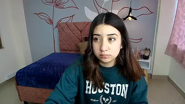 Snapshot of Aly_Cute_ chatting on 01.18.25 Aly Cute online show from 01.18.25
