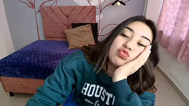 Snapshot of Aly_Cute_ chatting on 01.18.25 Aly Cute online show from 01.18.25