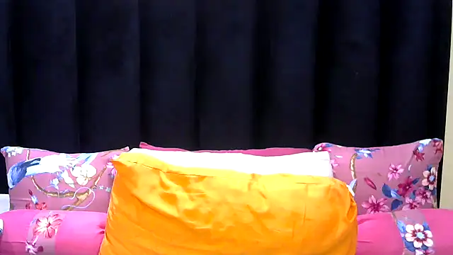 Pearl 00 online show from 05.02.26